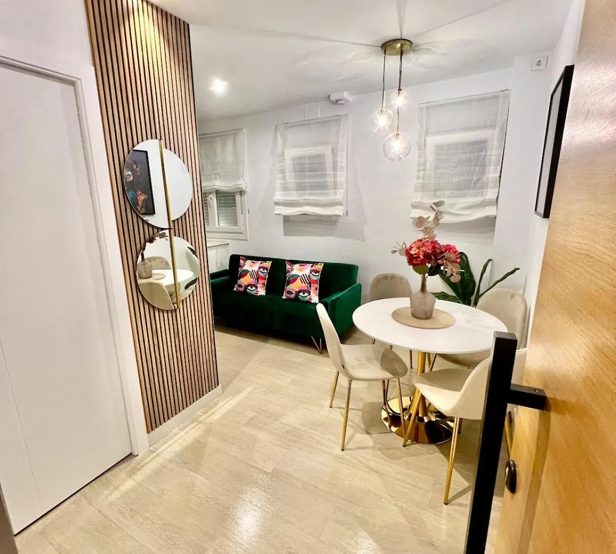Avenzoar Apartments Σεβίλλη